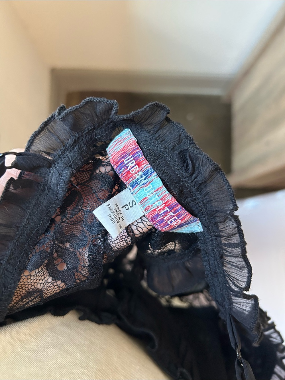 Urban Outfitters Black Lace Ruffle Tie-Front Top - Picture 3 of 4